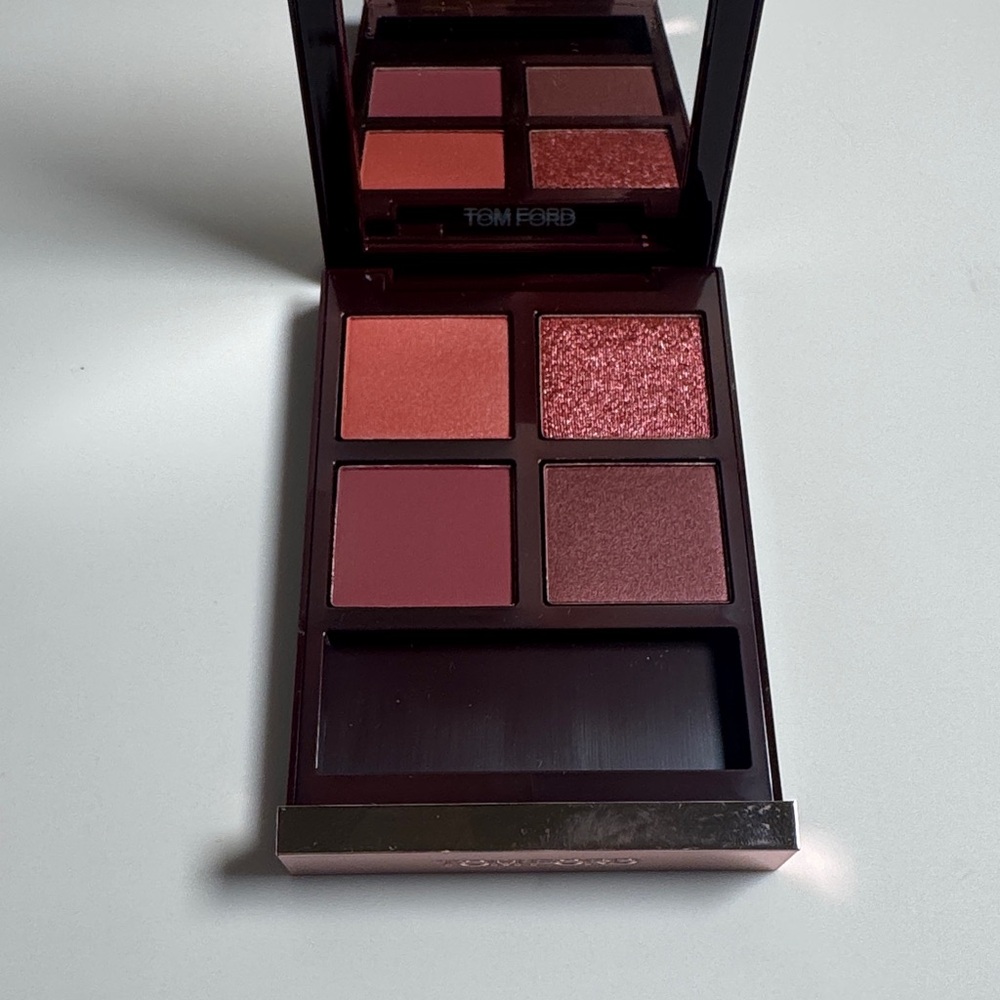 TOM FORD Cherry Smoke Eye Quad Shadow Eyeshadow Palette-Discontinued. NEW no box